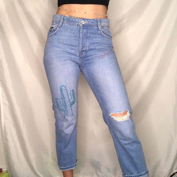 🌵Zara Trafaluc Denim Makes High Waisted Boyfriend Jeans - Picture 3 of 4